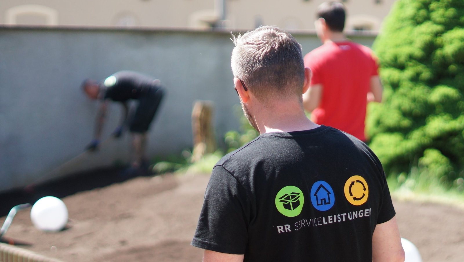 Team RR Serviceleistungen bei der Arbeit